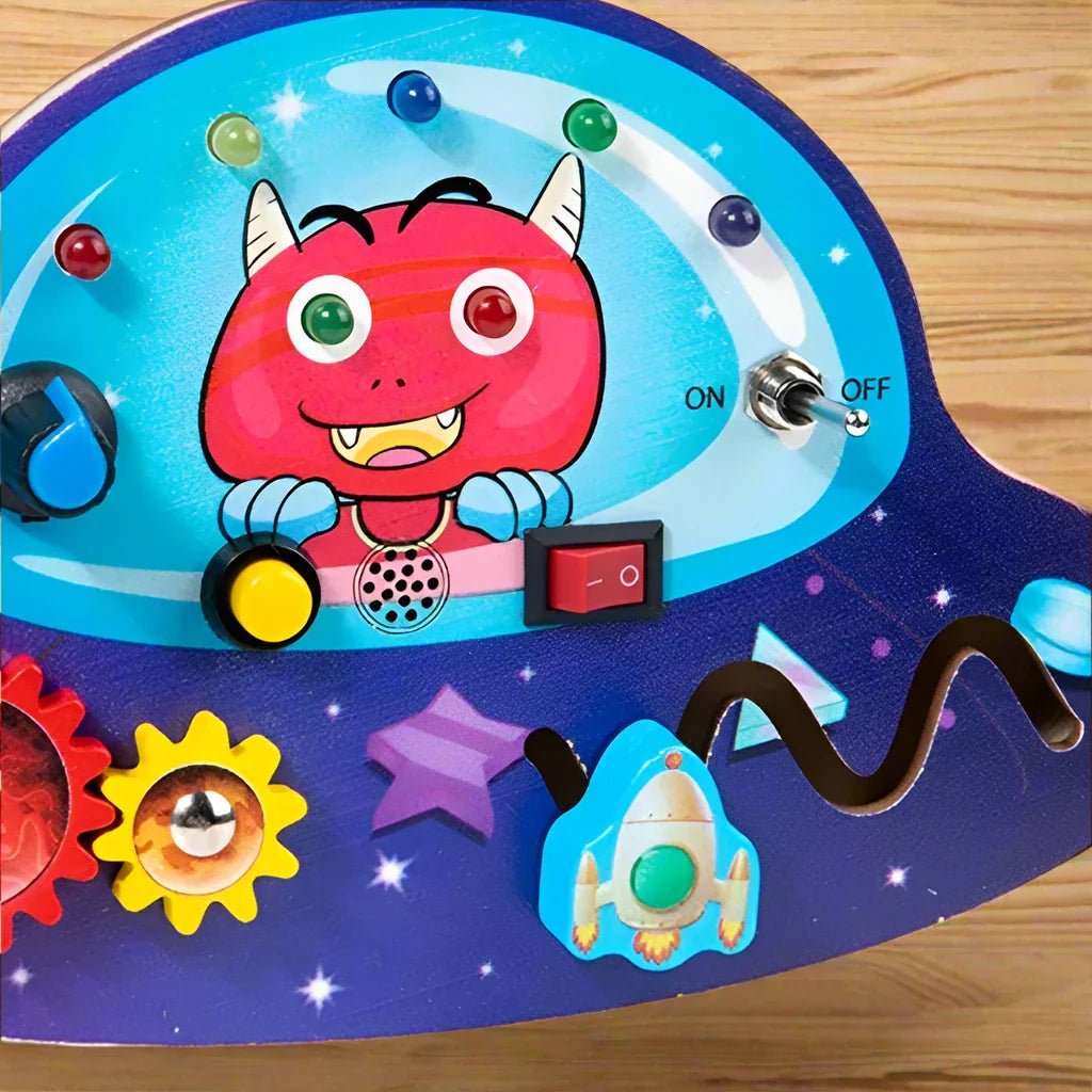Tableau Montessori - BusyBoardCircuit™ - OVNI - Mon Bébé s'Éveille